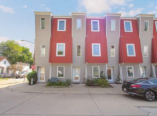 2571 W 9th St, Cleveland, OH 44113