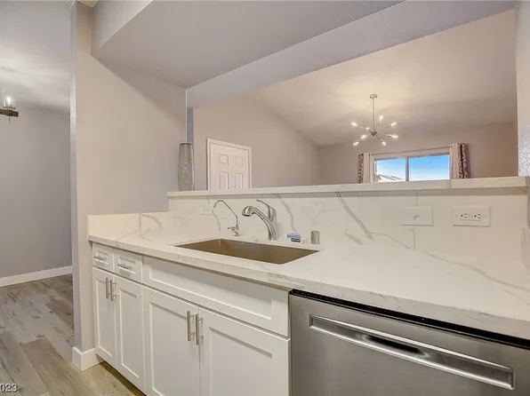 45 Maleena Mesa St APT 126, Henderson, NV 89074