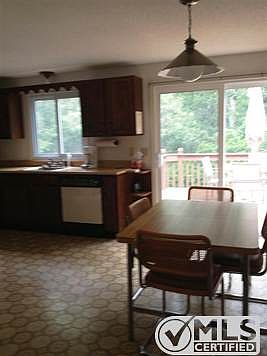 Dining area with slider