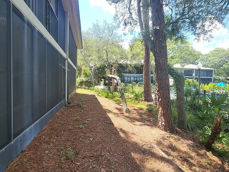 27 Veronese Ct — Photo 17