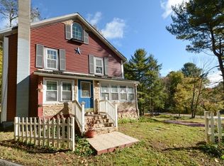 10 Chamberlain Hill Rd, Barre, MA 01005