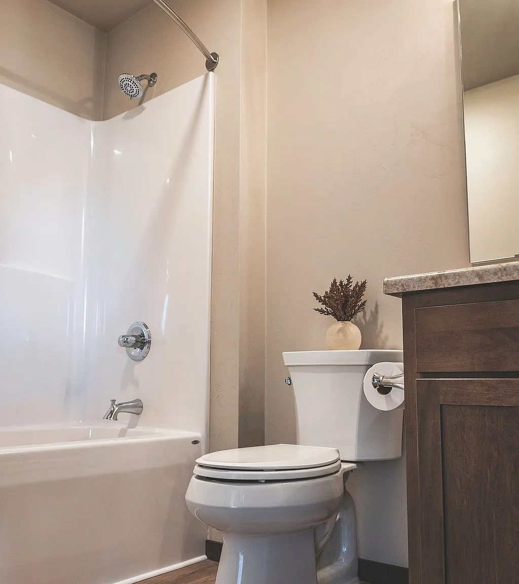 2 bed, 1200 sqft, $2,250 — Photo 4