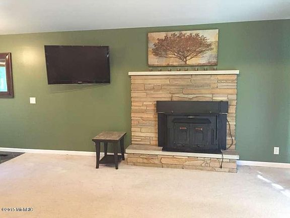 5th image of 3310 Memorial Dr