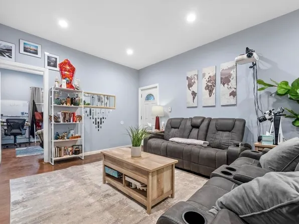 705 8th Street image 11 of 34