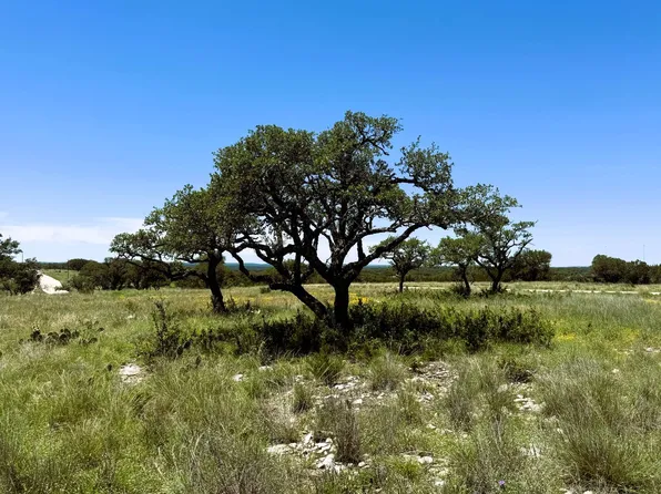 4 Seven Springs Dr, Junction, TX 76849