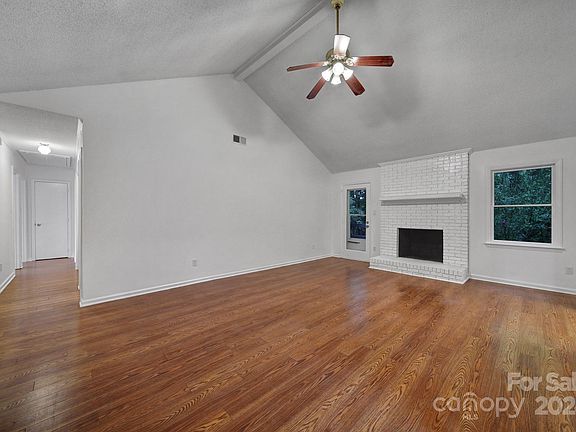 5th image of 8712 Hornwood Ct