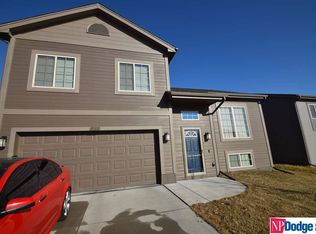 9102 Black St, Omaha, NE 68122