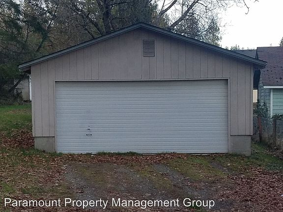 2nd image of 950 NW Hogan Ln