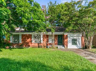 10523 Wood Dale Dr, Dallas, TX 75228