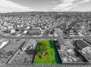 3477 Santiago Drive, Santa Rosa, CA 95403