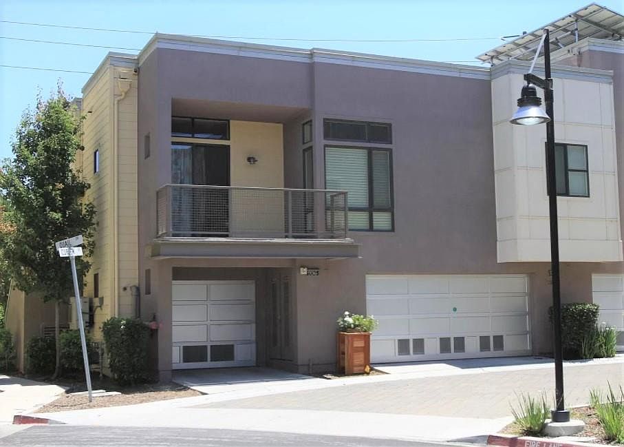 1st image of 936 Curlew Ln
