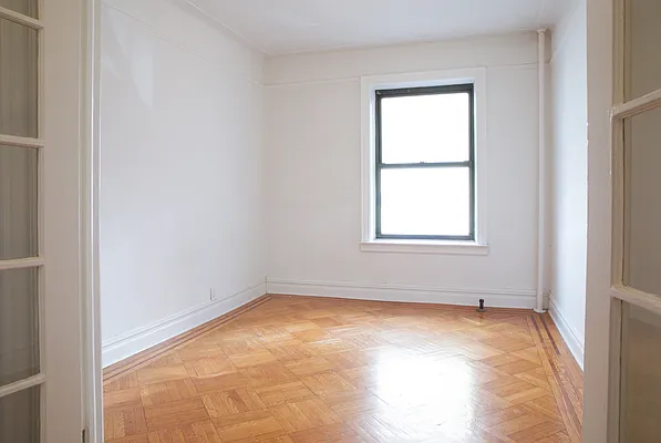 Rented by Kahen Properties | media 3