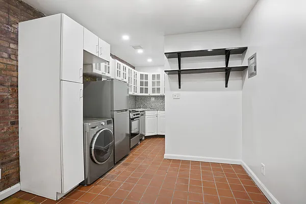 Rented by Oxford Property Group | media 3