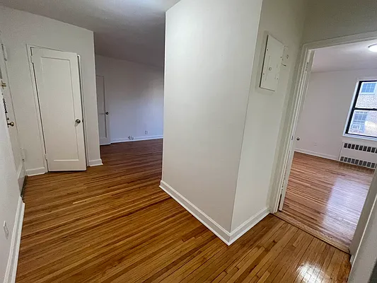 Rented by Metropolis International Realty Inc. | media 9