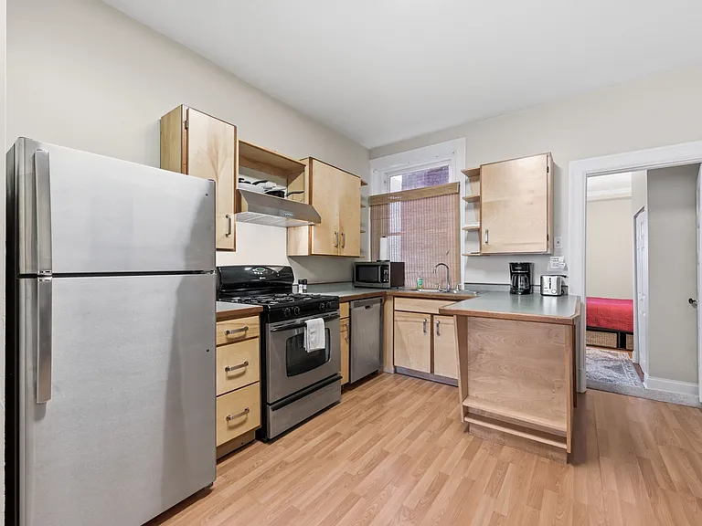 2213 Jane St #1 — Photo 11