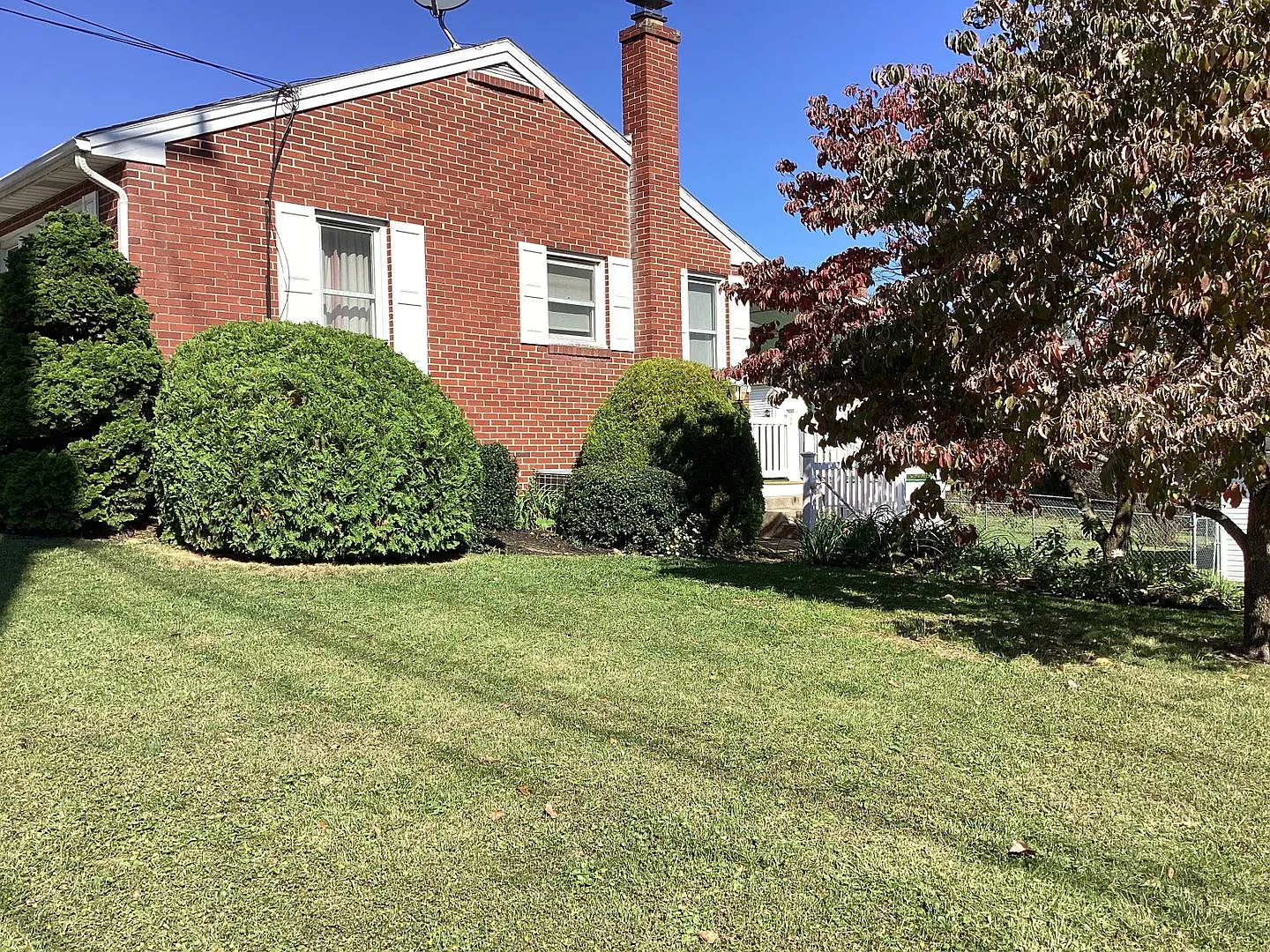 House on Third Street in Waynesboro — Photo 3
