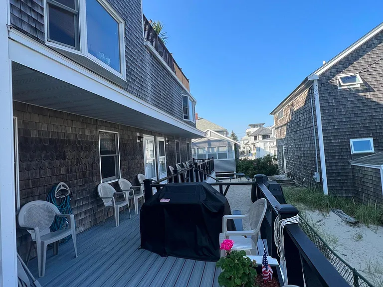 13 Atlantic Ave — Photo 4