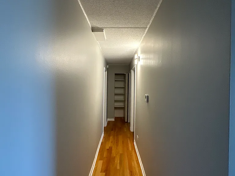 527 N Quentin Rd #409 — Photo 6