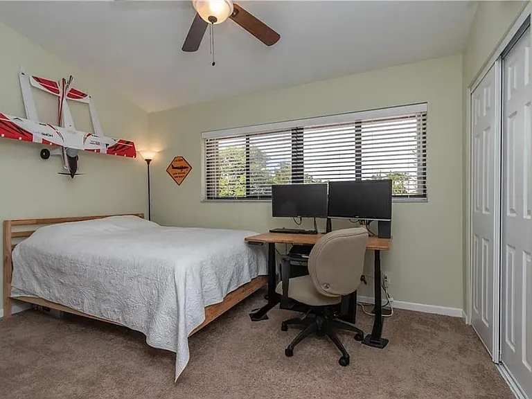 3062 S Oakland Forest Dr — Photo 3