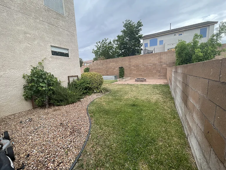2401 Falesco Rd SE — Photo 30