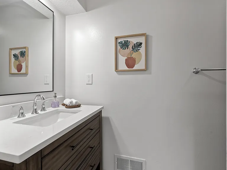 3601 Bridge Manor Dr — Photo 31