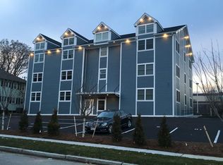 1 Carver St APT 9, Worcester, MA 01604