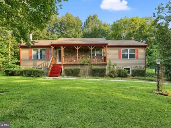 1465 Water St, Fairfield, PA 17320