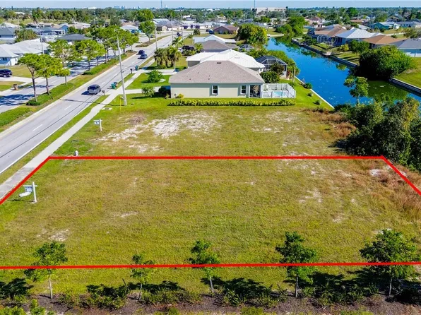132 Nicholas Pkwy E, Cape Coral, FL 33990