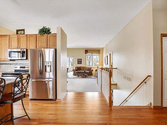 4th image of 2199 Glacier Way