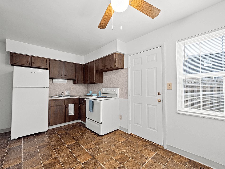 Open-Style Kitchen Layouts