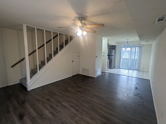 2nd image of 2437 N Brophy Ave #2