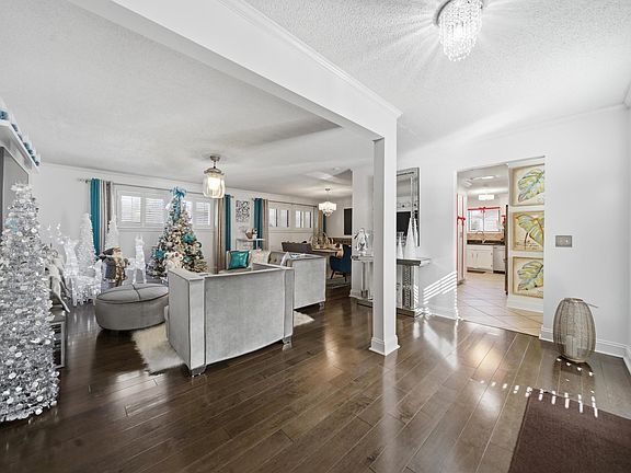 3rd image of 2116 Durham Dr