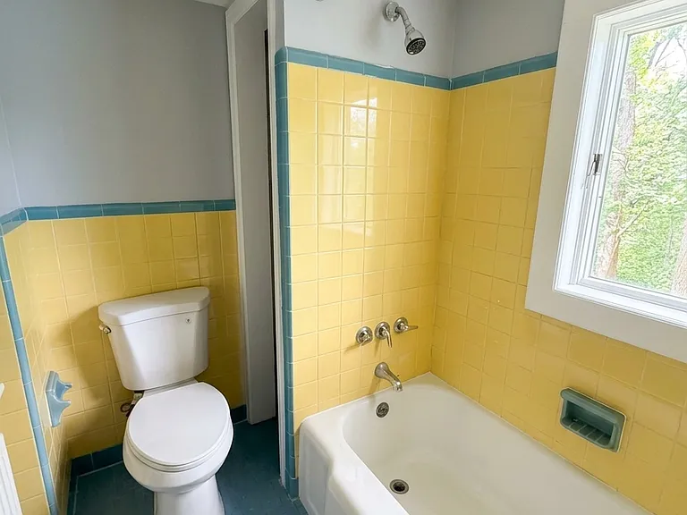 113 S Lake Dr — Photo 12