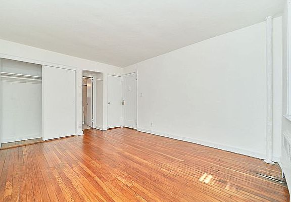 2nd image of 402 W 45th St #2C