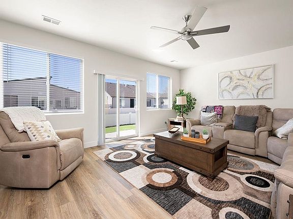 5th image of 1694 Tungsten Way