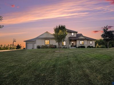 27217 Regal Ct, Sioux Falls, SD, 57108