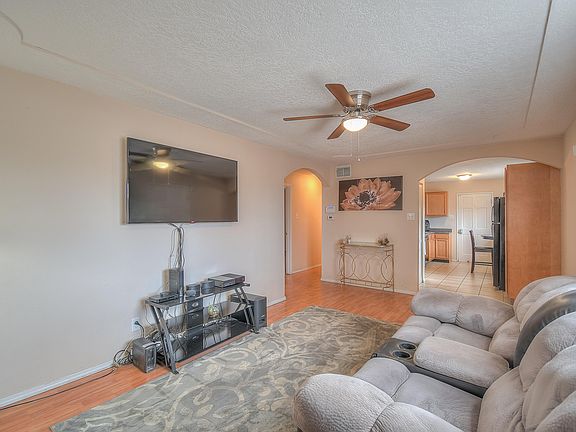 4th image of 3534 Altez St NE