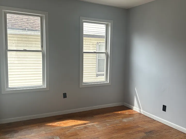 220-222 Beardsley St #2 — Photo 4