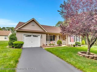 416 Lily Ct, Whiting, NJ 08759