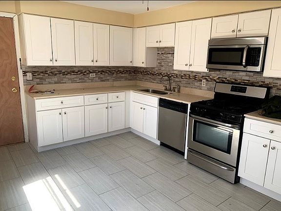 5th image of 5231 N Reserve Ave Unit 3E