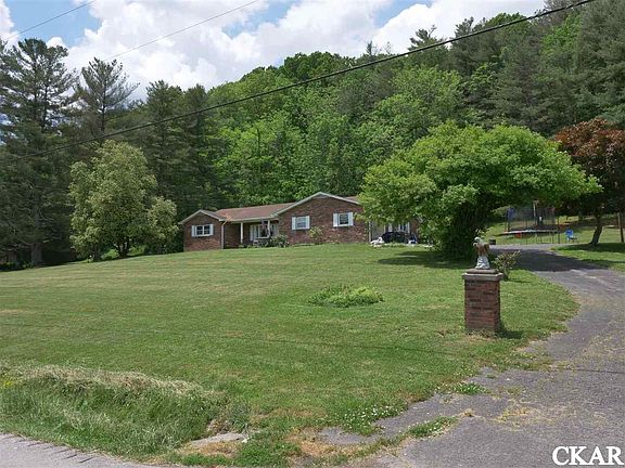 2nd image of 2213 State Highway 198