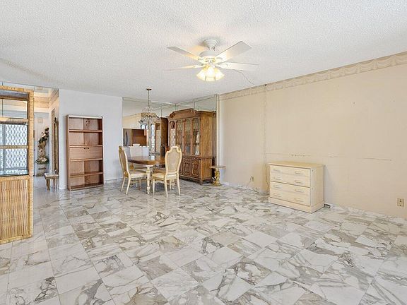 5th image of 1025 SE 2nd Avenue #202