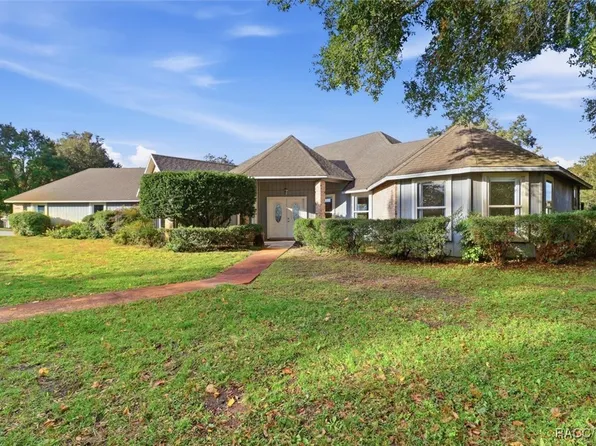 8951 E Sweetwater Dr, Inverness, FL 34450