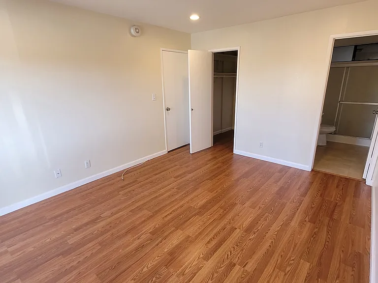 4110 Elm Ave #201 — Photo 15