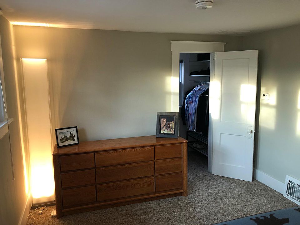 Master Bedroom (unit is unfurnished)