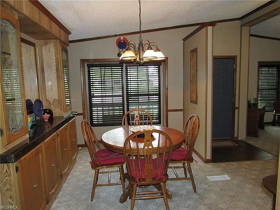 5th image of 340 Ashwood Dr