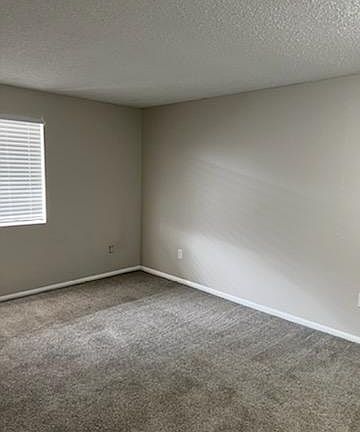 4th image of 2121 W 4th Ave #105