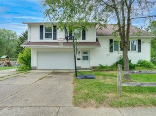 320 Spaulding Dr, Kent, OH 44240