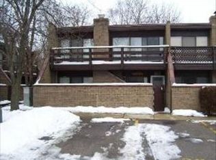 507 Kenneth Cir, Elgin, IL 60120