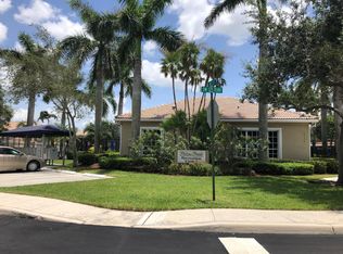 12117 SW 5th Ct, Hollywood, FL 33025